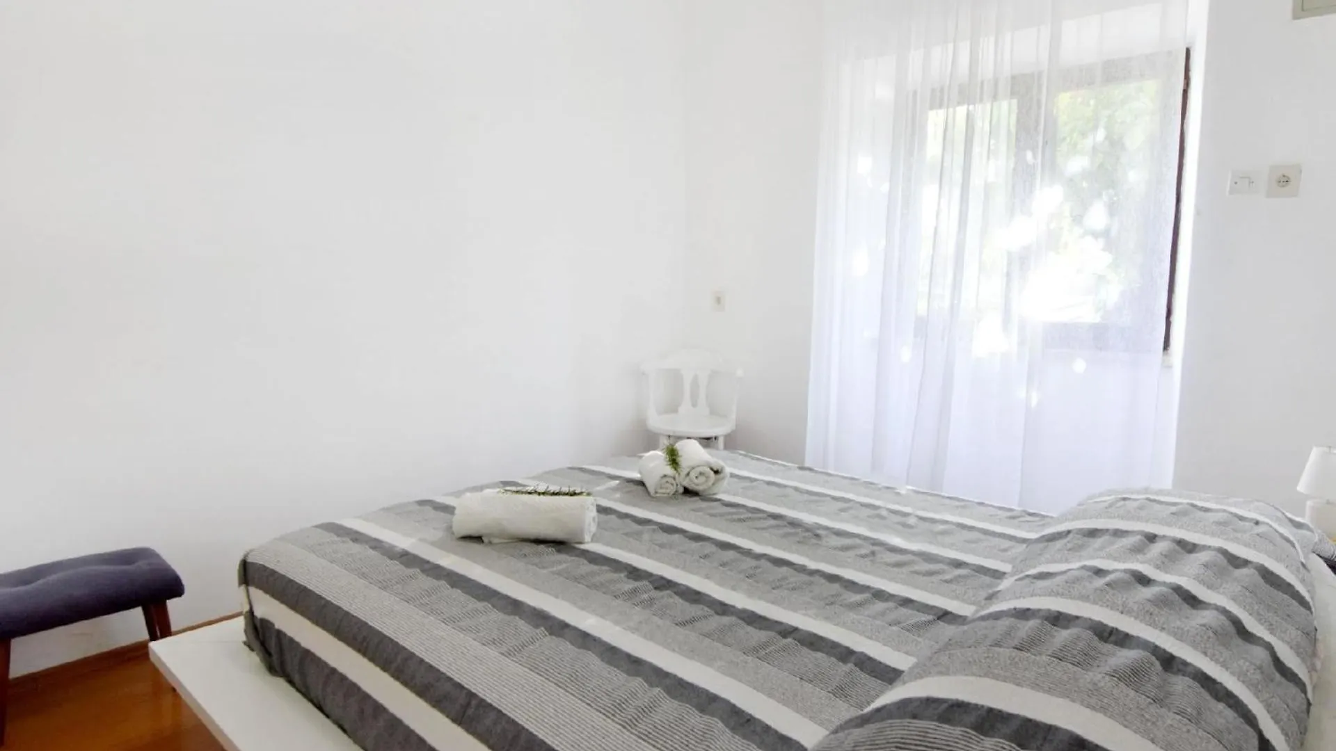Apartamento Silva-Unterkunft Im Erdgeschoss, 2 Schlafzimmer, Garten Bašanija
