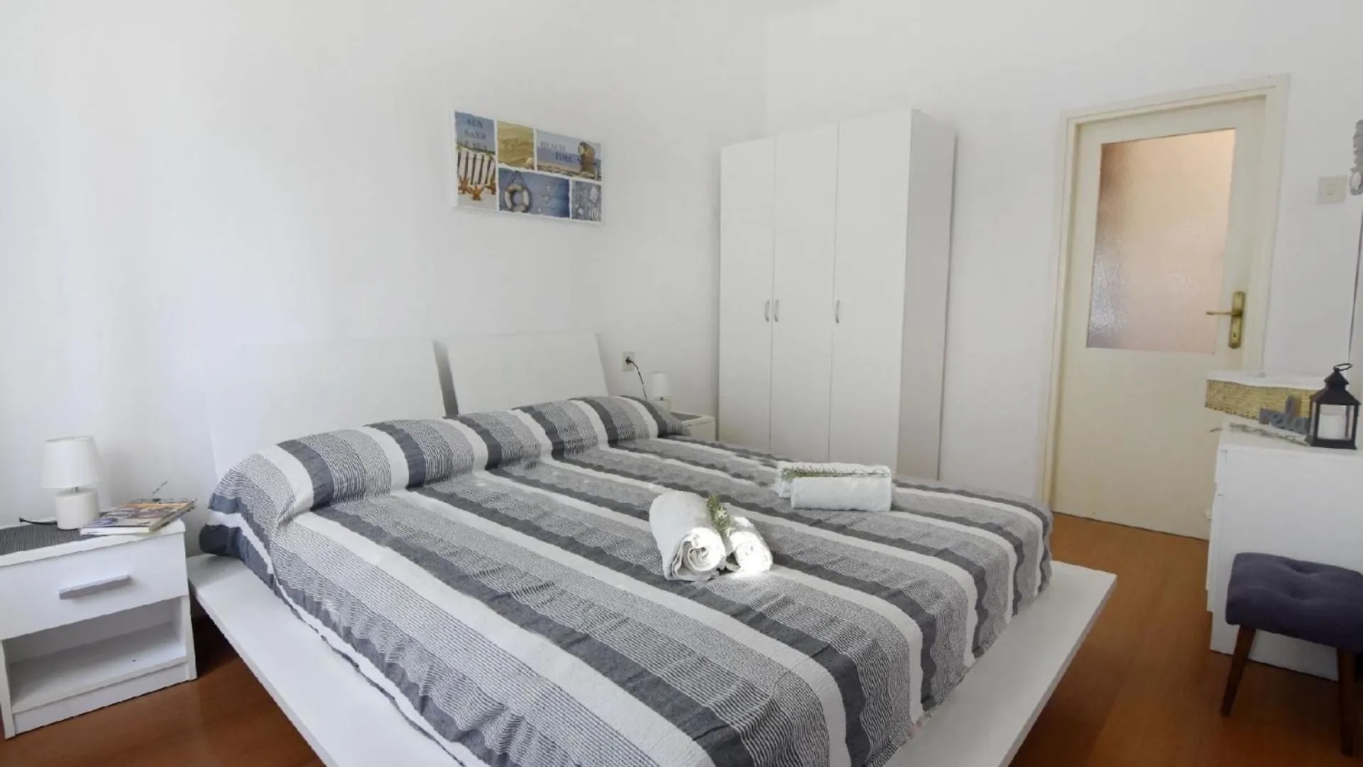 Apartamento Silva-Unterkunft Im Erdgeschoss, 2 Schlafzimmer, Garten Bašanija